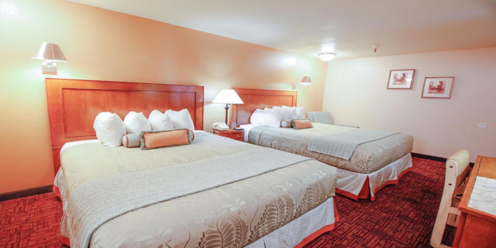 Upgraded 2 Queen Room Non-Smoking